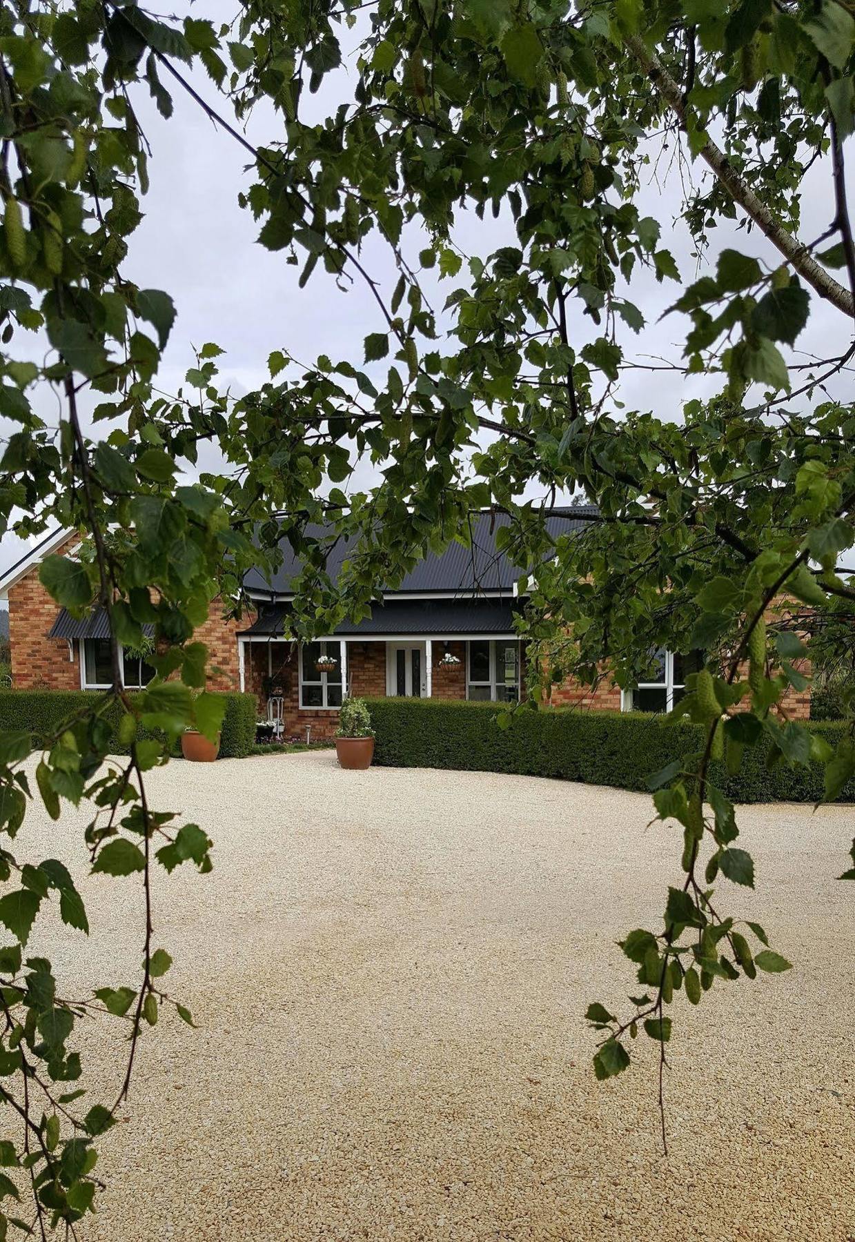 Hazelcreek Cottages Exeter Exterior photo